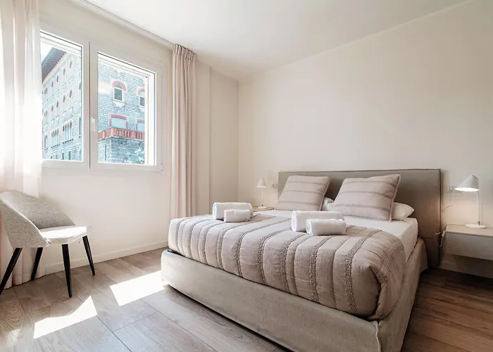 Casa Sofia - By Myhomeincomo Apartmán